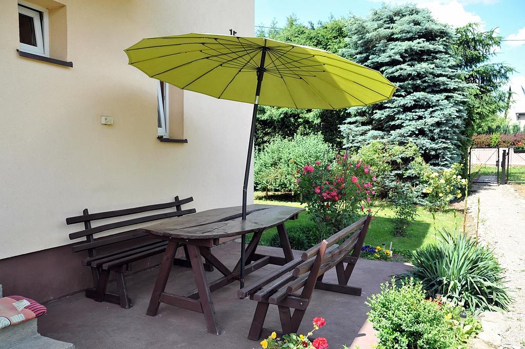 Noclegi U Brody Hoczew Exterior photo